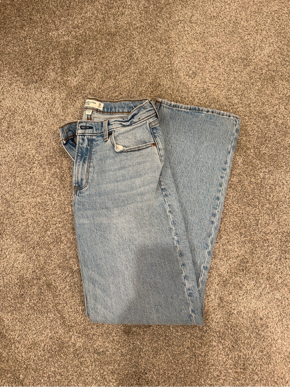 Abercrombie & Fitch Baggy Low Rise Jean